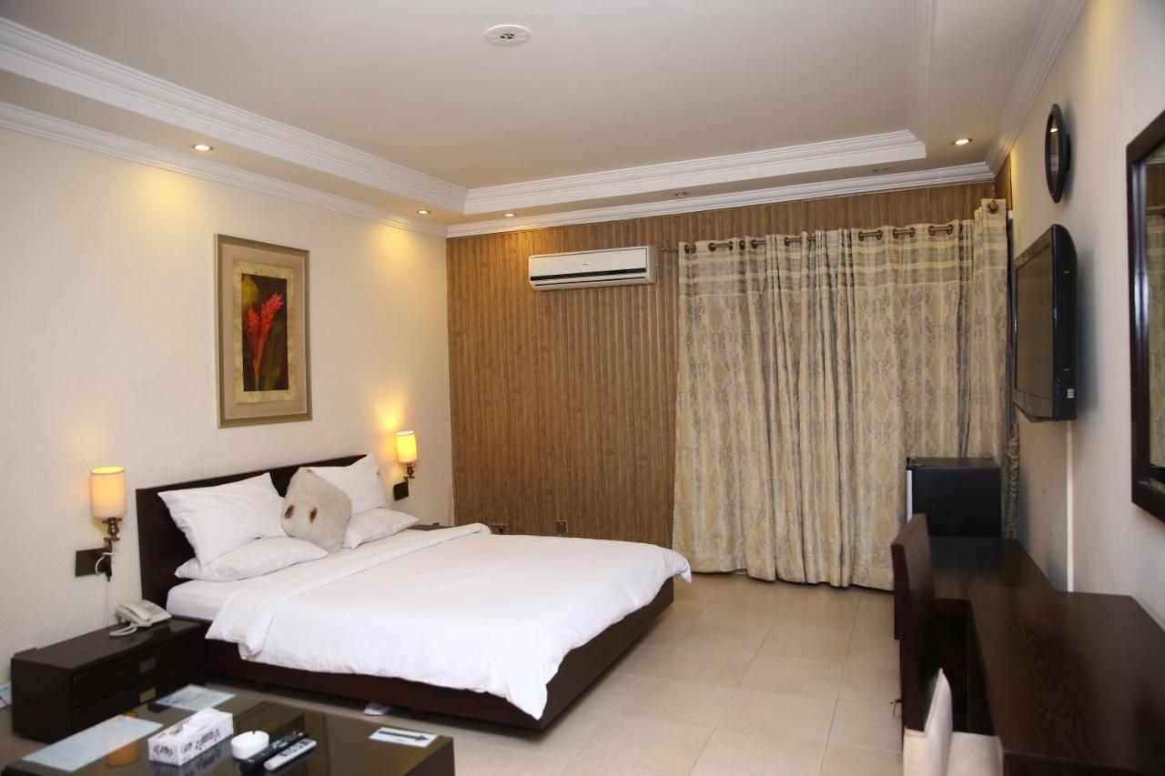 Safari Club 3 Bahria Town Hotel Rawalpindi Luaran gambar